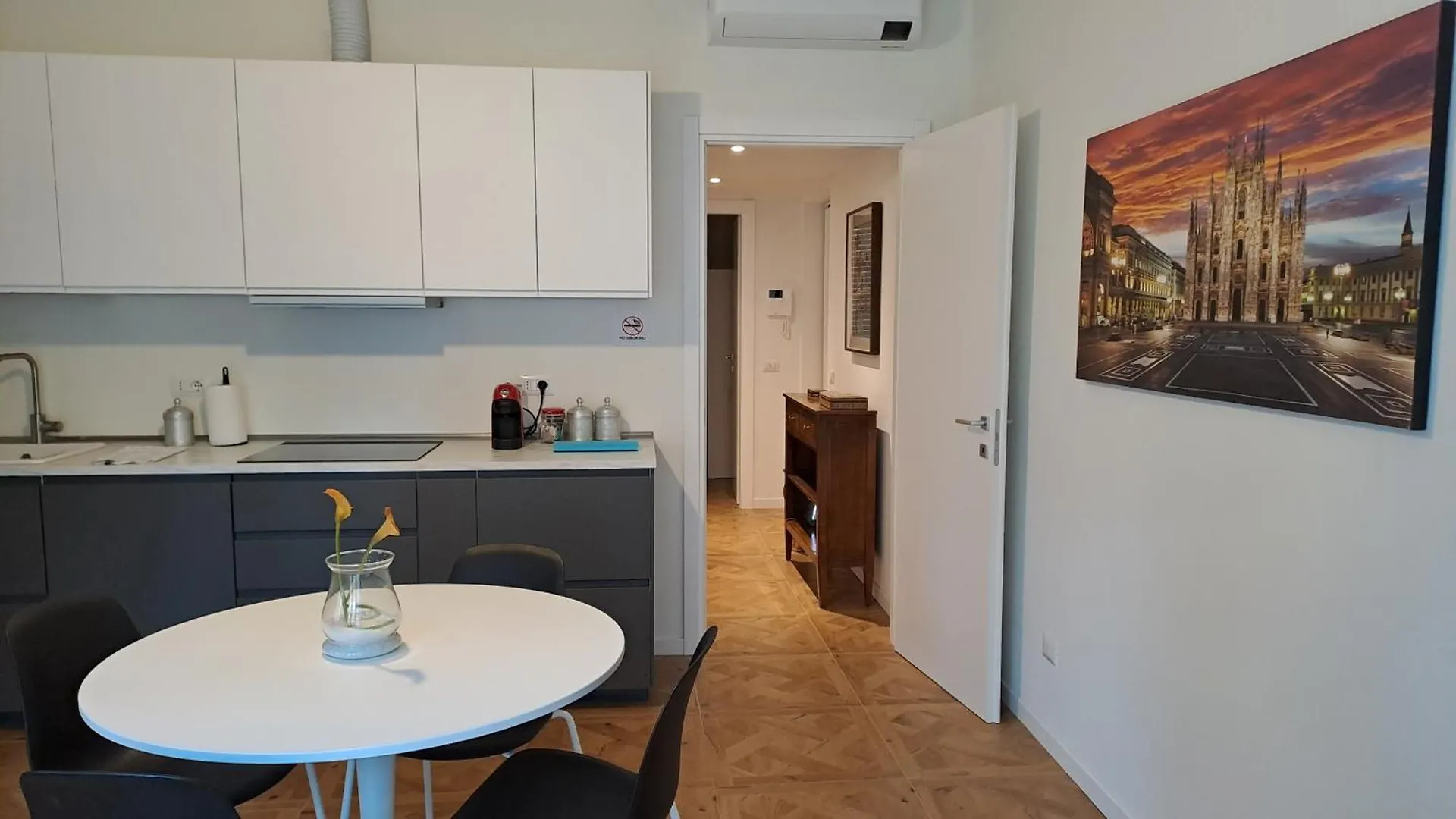 Il Nido Di Ely Nel Quartiere Dei Fiori Apartment Milan Italy